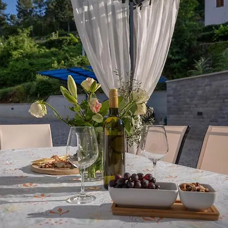 Villa Vita 빌라 로브란