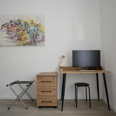 ヴィラ Villa Vita ロヴラン