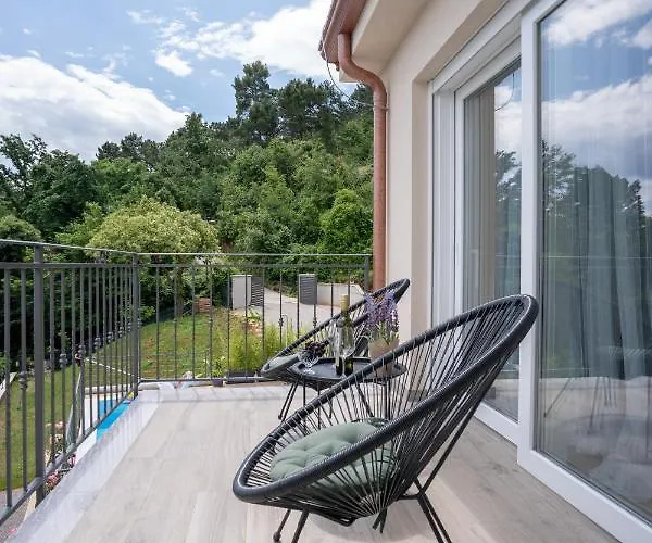 Villa Vita Villa *